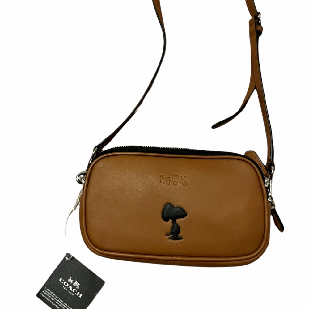 Coach limited edition snoopy leather crossbody purse